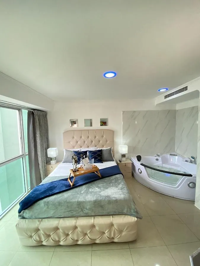 Apartment Ecusuites Riverfront One Vista Al Rio Jacuzzi Hidro Guayaquil Ecuador