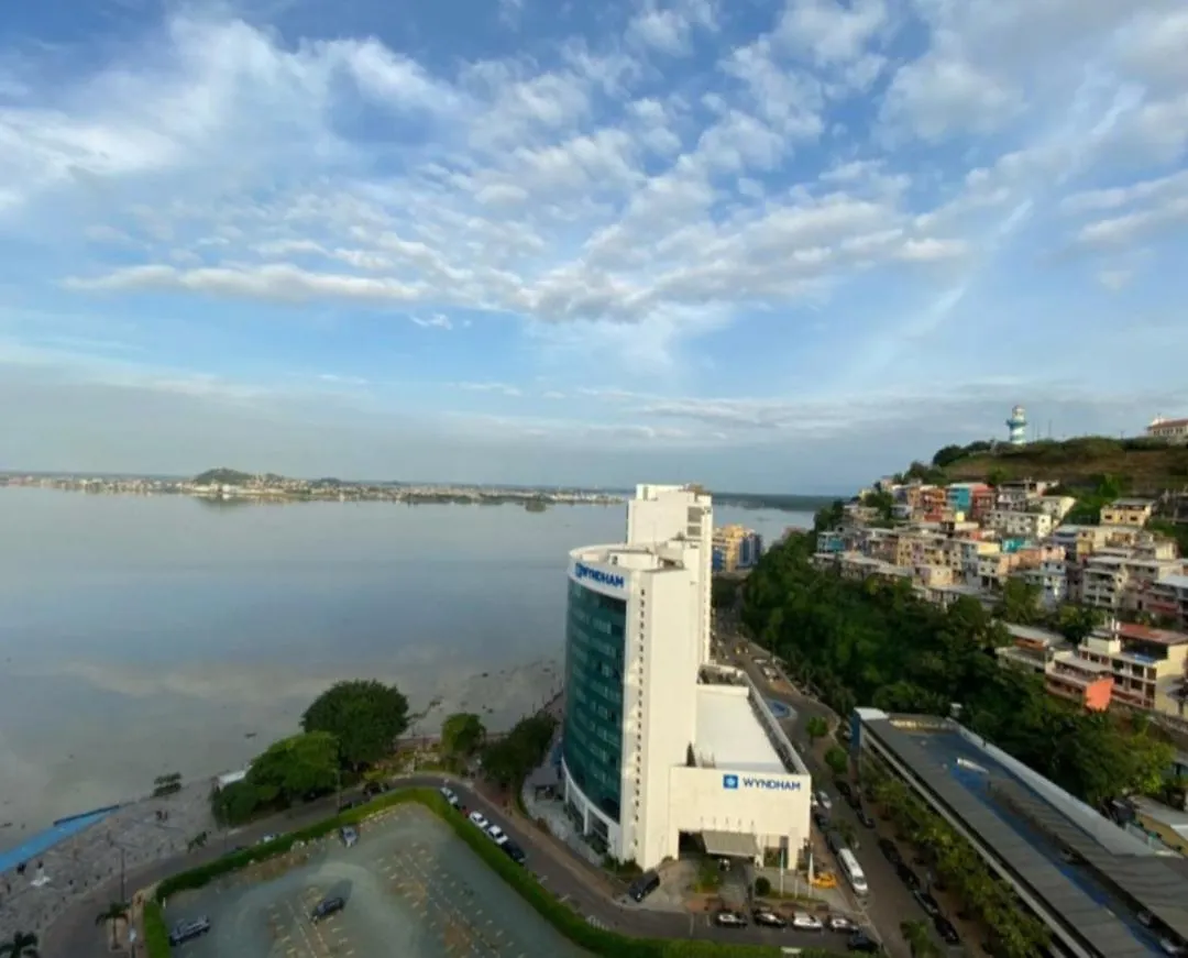 Apartment Ecusuites Riverfront One Vista Al Rio Jacuzzi Hidro Guayaquil